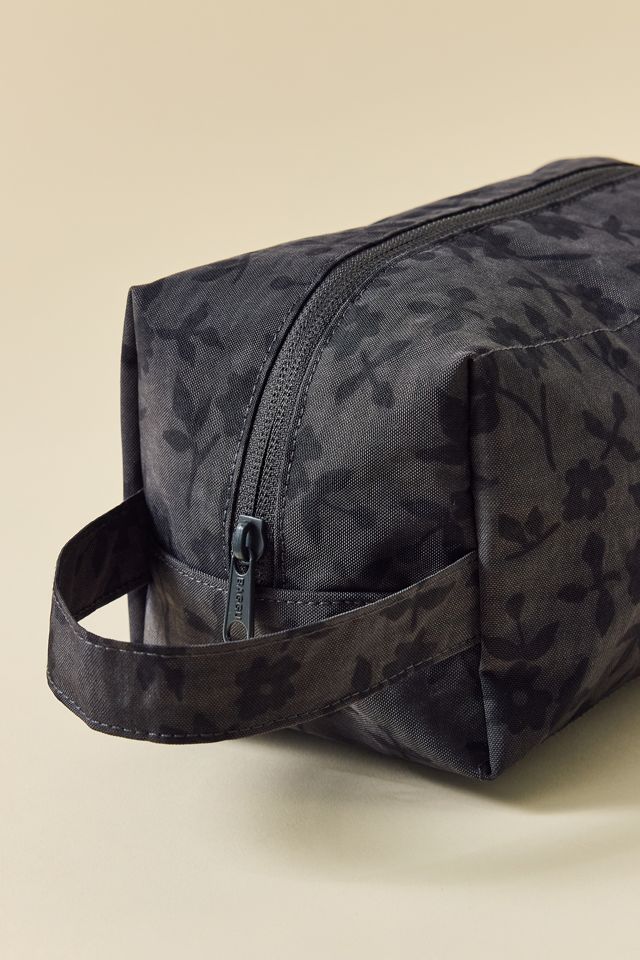 BAGGU Dopp Kit #2