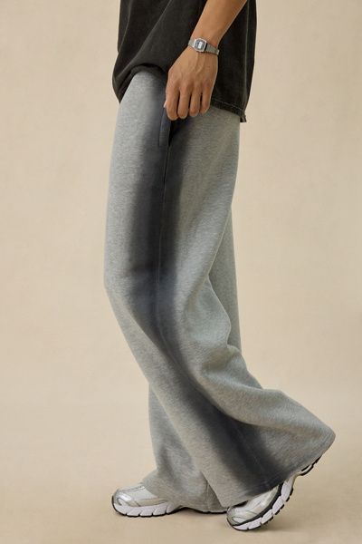UO Sprayed Stripe Baggy Open Hem Sweatpants