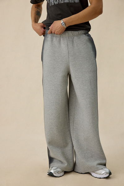 UO Sprayed Stripe Baggy Open Hem Sweatpants