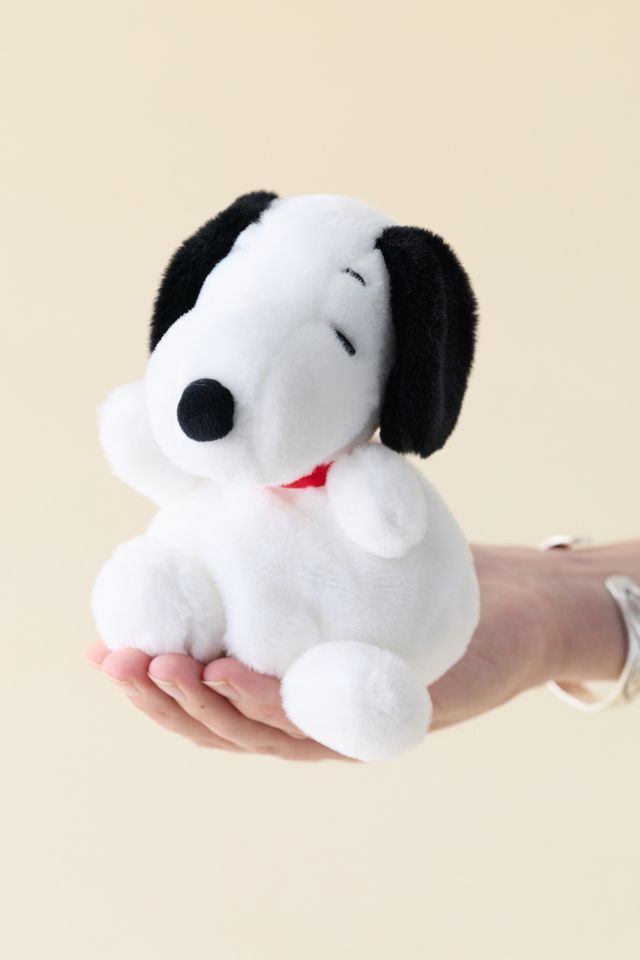 Peanuts Snoopy Palm Pal Plushie #1