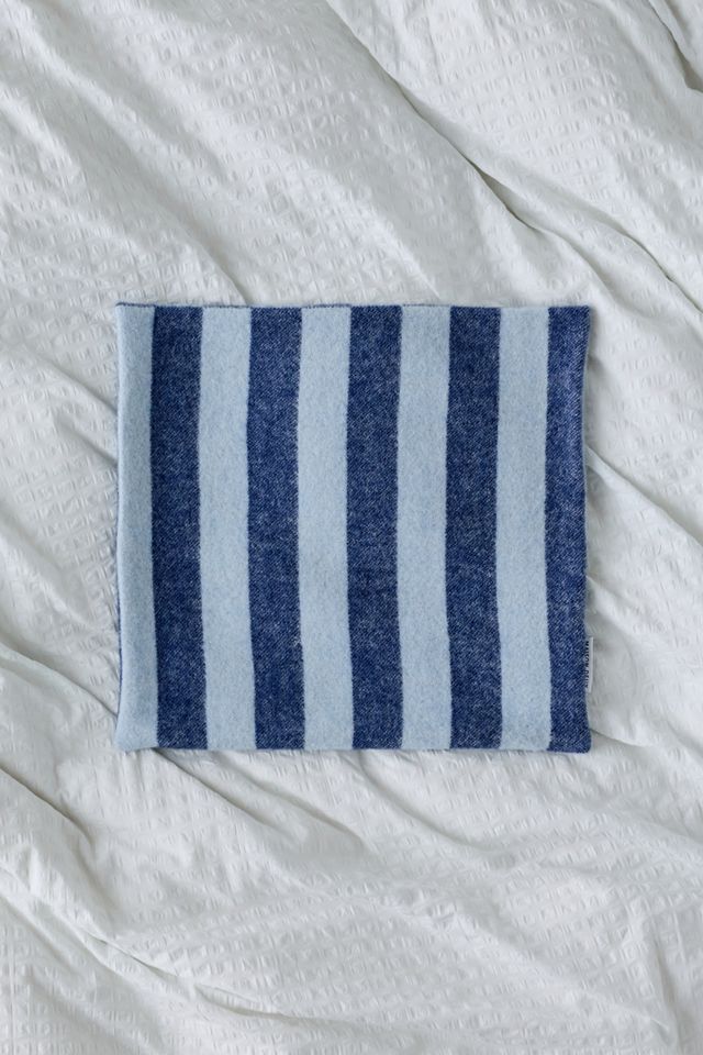Housse de coussin en laine rayée Candy Wrap Maison Deux #2