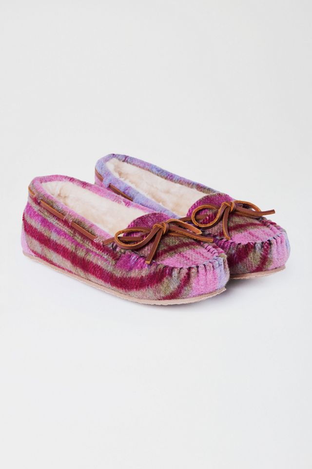 Minnetonka Cally Faux Fur Suede Moccasin Slipper #2
