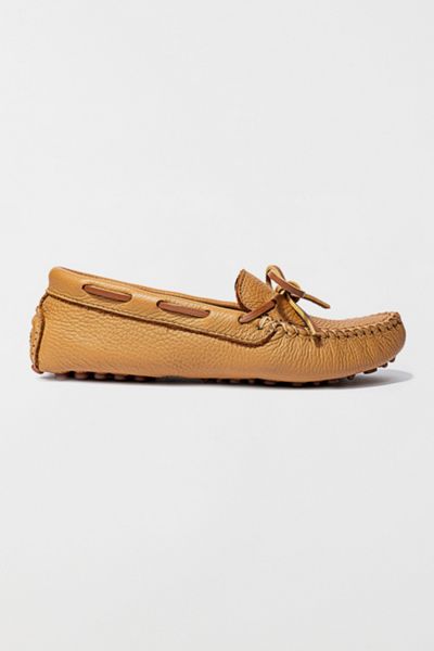 Minnetonka Leather Classic Driver Loafer