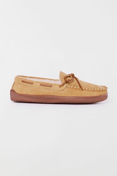 Minnetonka Suede Hardsole Moccasin Slipper
