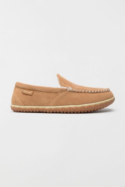 Minnetonka Tilden Suede Moccasin Slipper