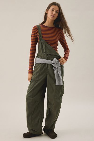 BDG Rih Utility Extreme Barrel Leg Overalls