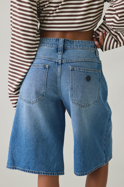 Abrand 99 Nicola Low-Rise Mega Baggy Jorts