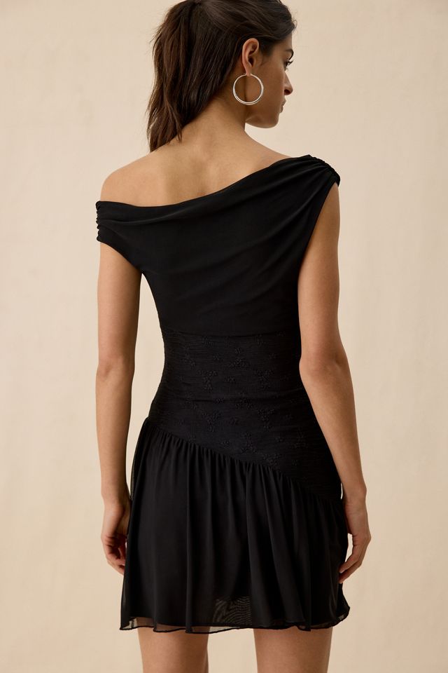 Kimchi Blue My Type Mixed Media Asymmetric Off-The-Shoulder Mini Dress #2