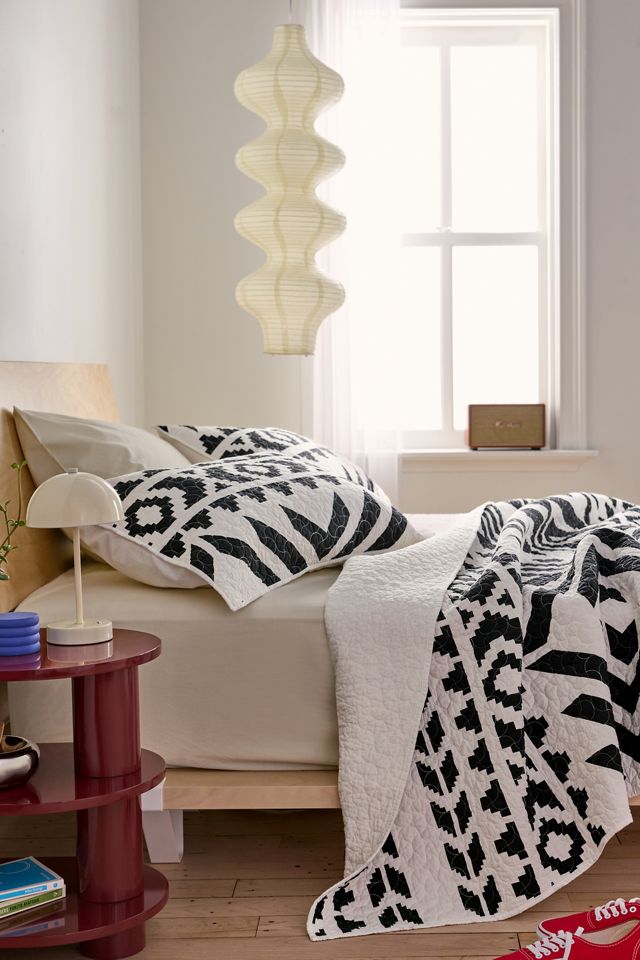 Queen Ranch Geo Patterned Quilt Set #1