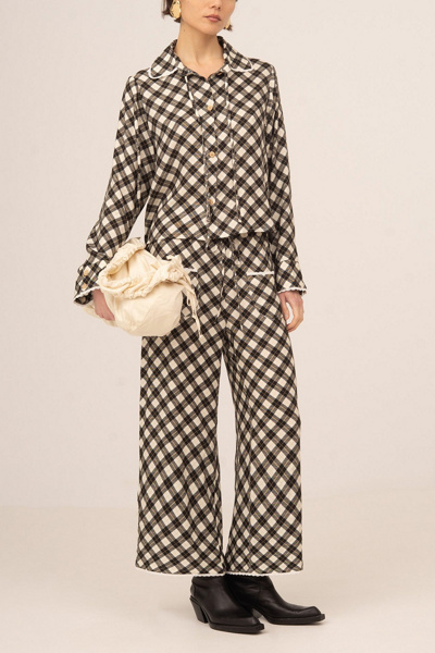Carmen says Classic Betty Geometric Print Shirt