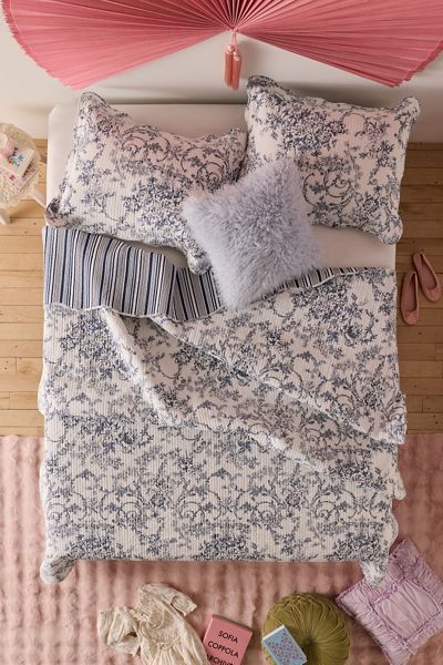 Garden Toile & Striped Reversible Cotton Quilt Set