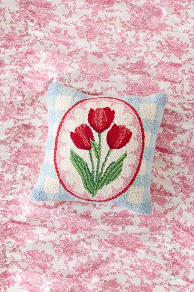 Tulip Frame Tufted Wool Throw Pillow