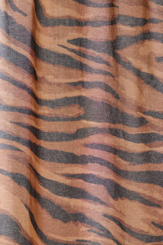 Dolores Animal Print Patterned Shower Curtain #1
