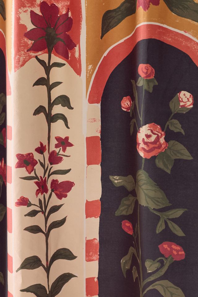 Aria Folk Floral Patterned Shower Curtain #1