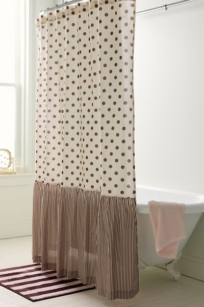 Rideau de douche à volants Maise à motifs