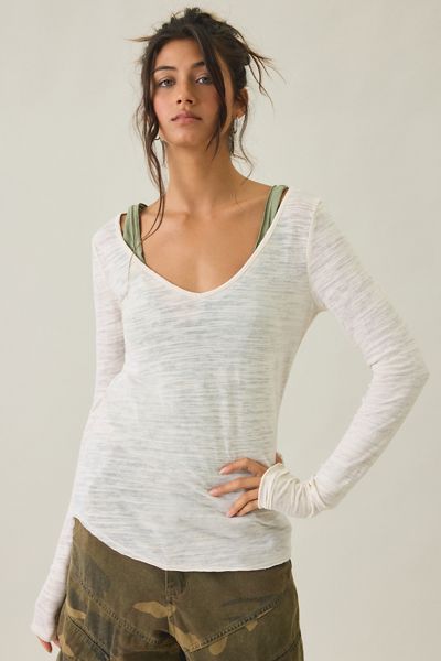 BDG Vivi Plunging Scoop Neck Long Sleeve Tee