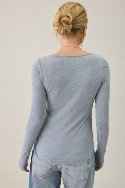 BDG Vivi Plunging Scoop Neck Long Sleeve Tee