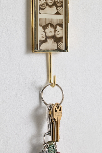 Photo Strip Brass Picture Frame Wall Hook