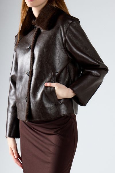 Veste en simili cuir à boutons avec garniture en fausse fourrure Glamorous