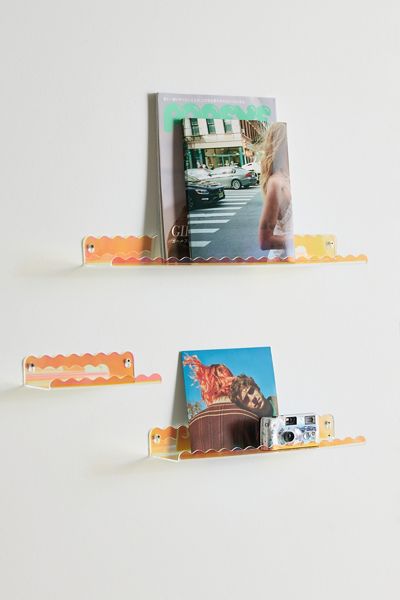 Wiggle Edge Acrylic Wall Shelf