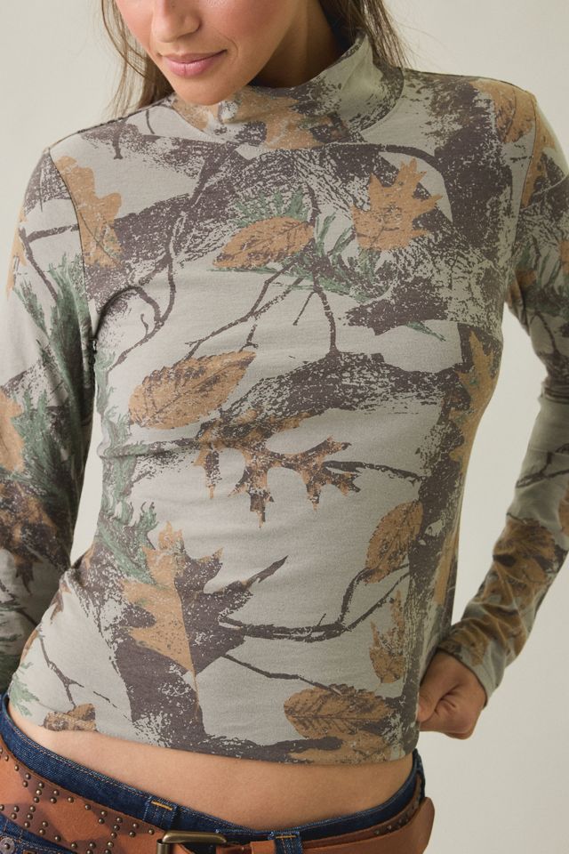 BDG Turtleneck Long Sleeve Spill The Tee #2