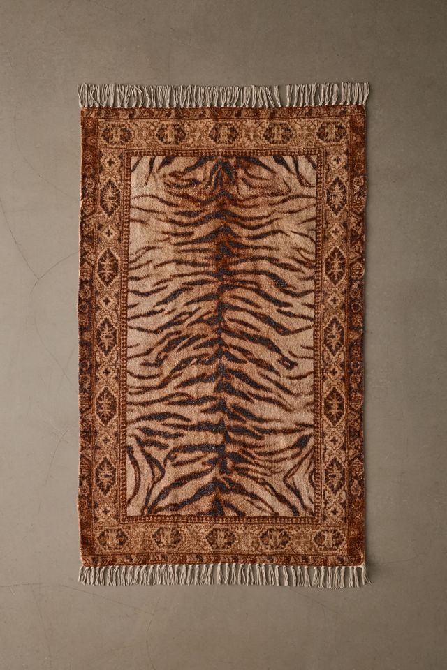 Jaya Animal Digital Printed Chenille Rug #3