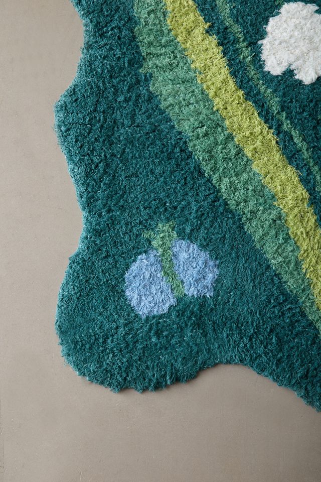 Lily Of The Valley Scalloped Tufted Rug #3