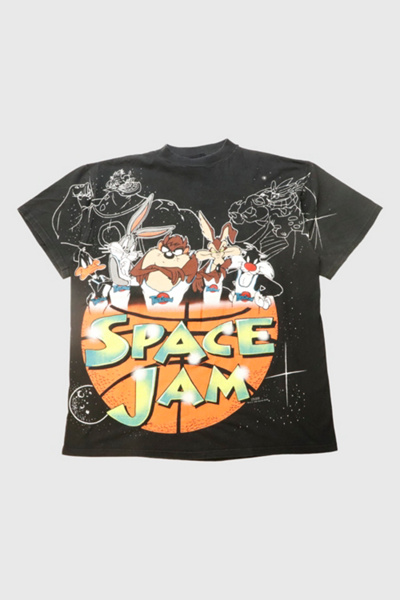 ビンテージムービーT　“SPACE JAM”96年　ワーナーオフィシャルTシャツ Vintage 1996 Warner Bros. Space Jam Graphic T-Shirt | Urban Outfitters