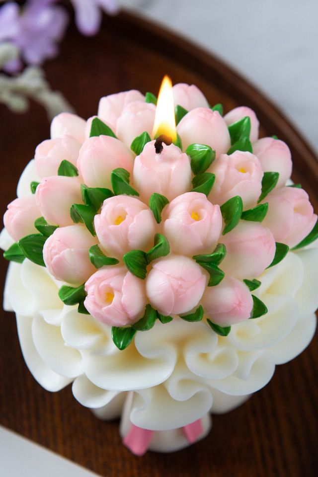 Southlake Gifts Tulip Bouquet Candle #2