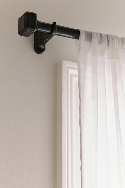 Zade No-Nails Adjustable Curtain Rod
