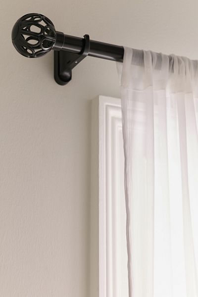 Izzy No-Nails Adjustable Curtain Rod