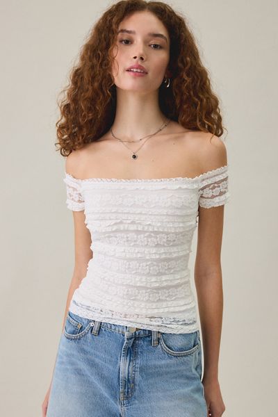 Kimchi Blue Noa Stretch Lace Off-The-Shoulder Top