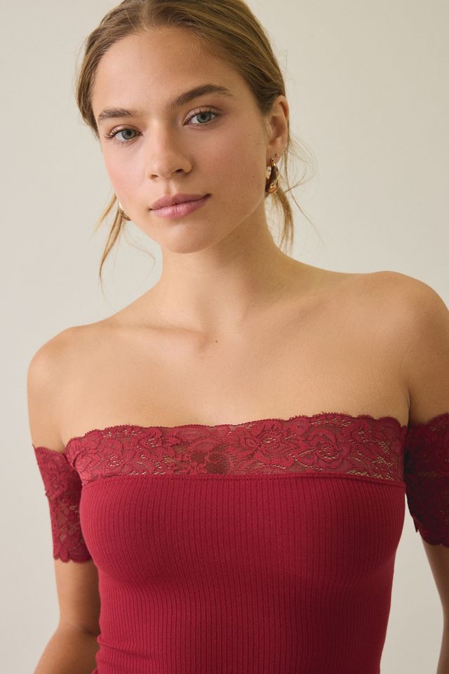 Haut à épaules dénudées Noa avec bordure en dentelle Kimchi Blue #3