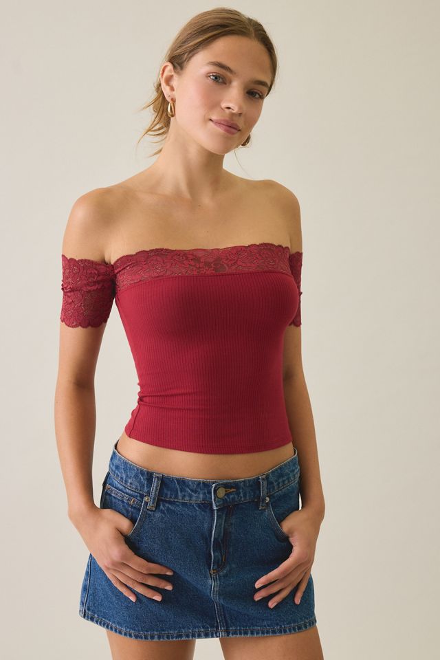 Kimchi Blue Noa Lace Trim Off-The-Shoulder Top