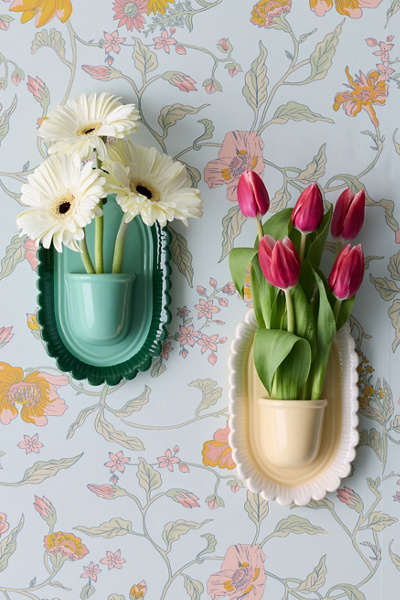 Scalloped Flower Bouquet Ceramic Wall Vase