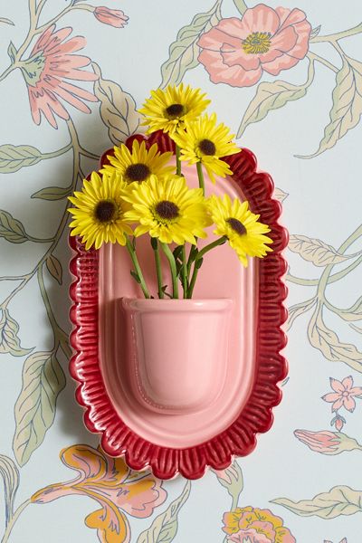 Scalloped Flower Bouquet Ceramic Wall Vase