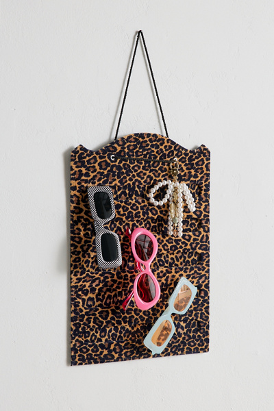 Jane Velvet Hanging Accessory Organizer | Urban Outfitters