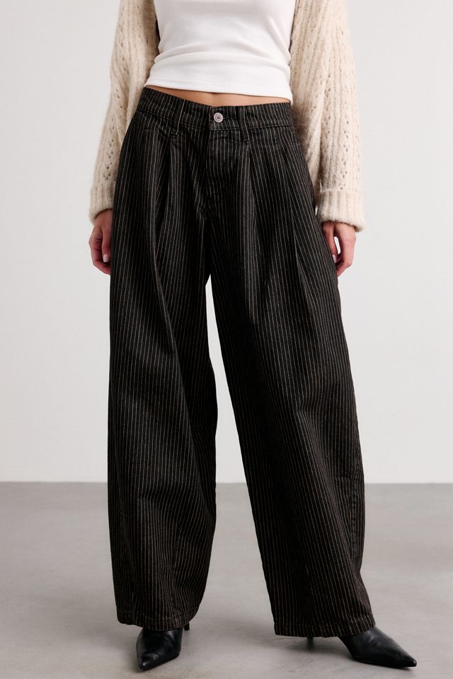 BDG Jax Printed Pleated Cocoon Low-Rise Jeans #3