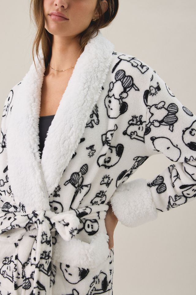 Peanuts Snoopy Plush Fleece Trim Wrap Robe #2