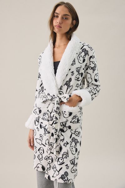 Peanuts Snoopy Plush Fleece Trim Wrap Robe