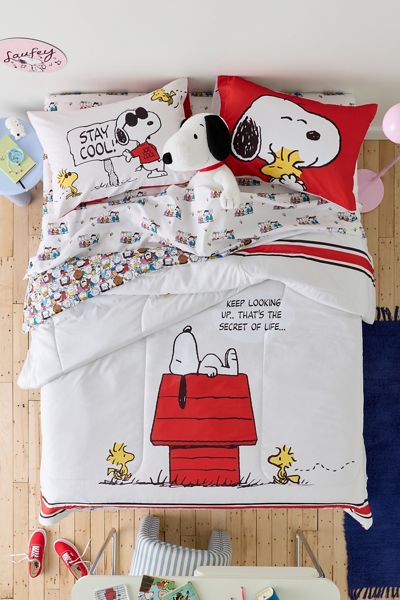 Peanuts Classic Pals Reversible Bedding Set