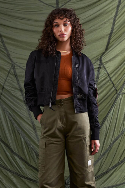 Alpha Industries L-2B Cropped Gen II Flight Jacket | Urban Outfitters