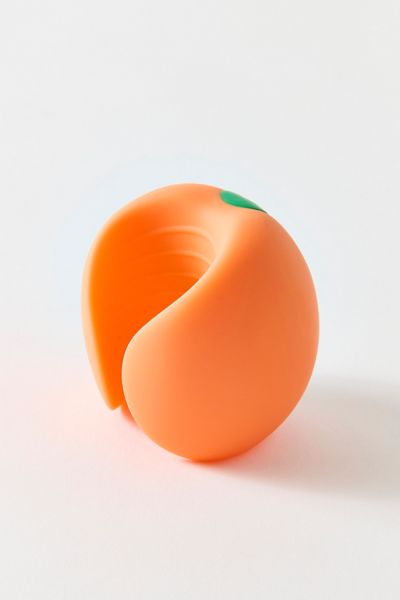 Emojibator Peach