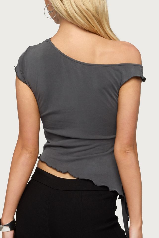 Edikted Asymmetric Off Shoulder Wrap Top #4
