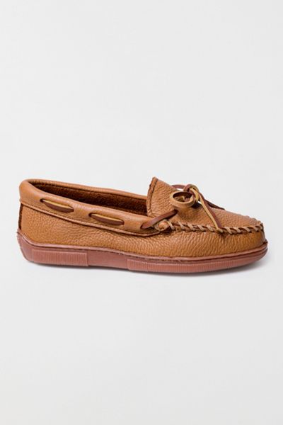 Minnetonka Women's Moosehide Classic Loafers
