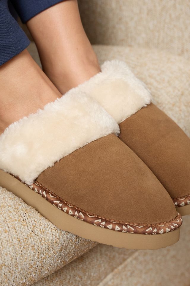 Minnetonka Cerise Scuff Slippers #2