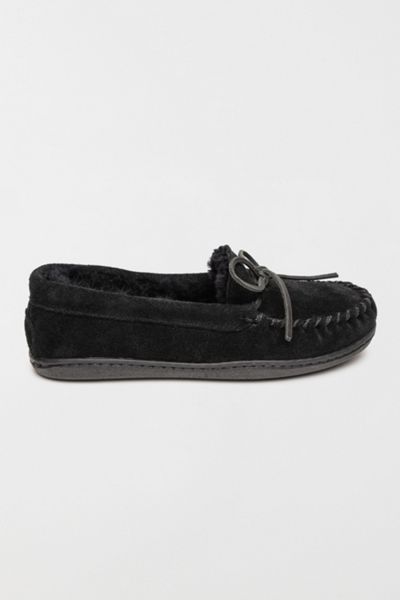 Minnetonka Women's Suede Sheepskin Slippers