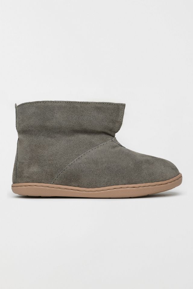 Minnetonka Women's Suede Sheepskin Ankle Boot Slippers #4
