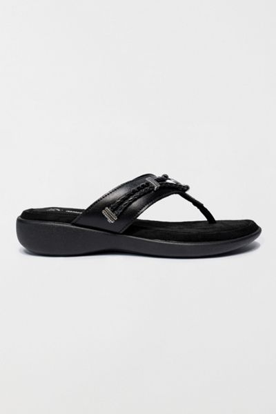 Minnetonka Silverthorne 360 Thong Sandals