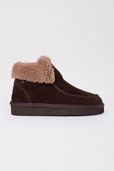 Minnetonka Chandra Suede Berber Lined Ankle Boots